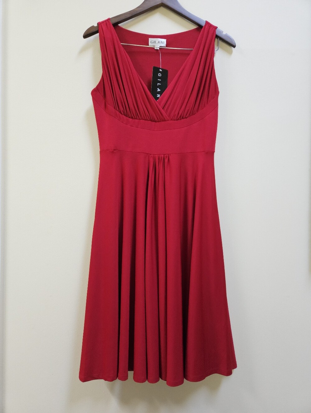 NWT Gilani Red Sleeveless Ruched Empire Waist Cocktail Strech Dress Sz 8 / US 6